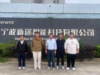 与吉利汽车研究员开展人才合作，为学员找好工作