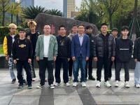 宁波蓝天教育老师带领学员去企业参观洽谈面试工作